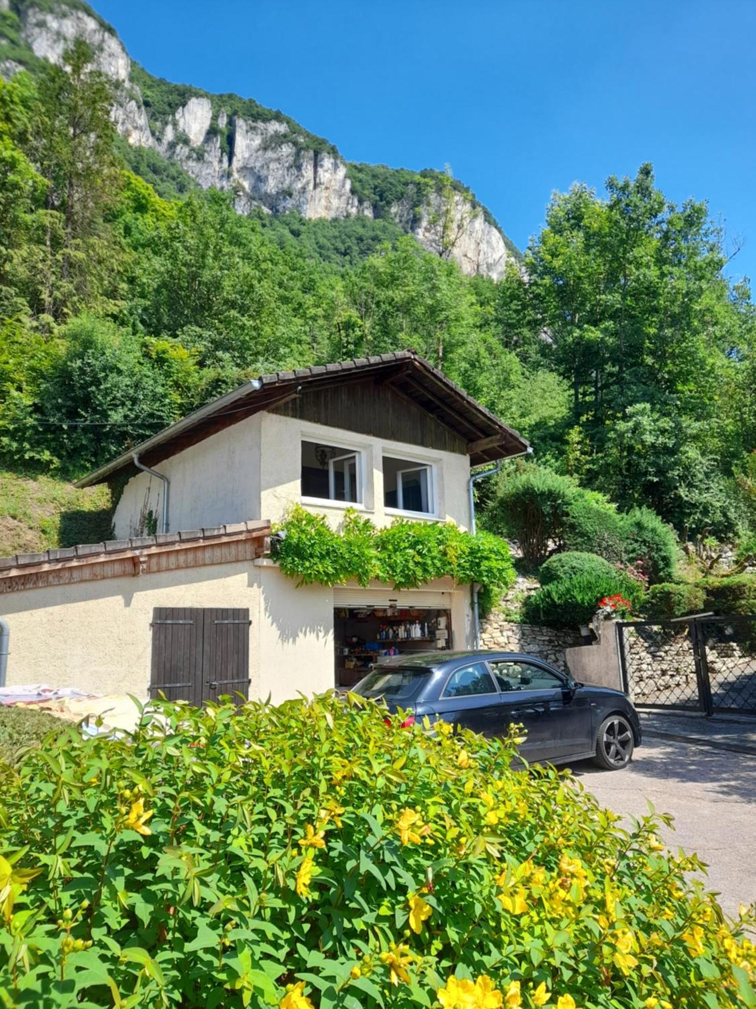 Lacustra Chindrieux Exterior photo